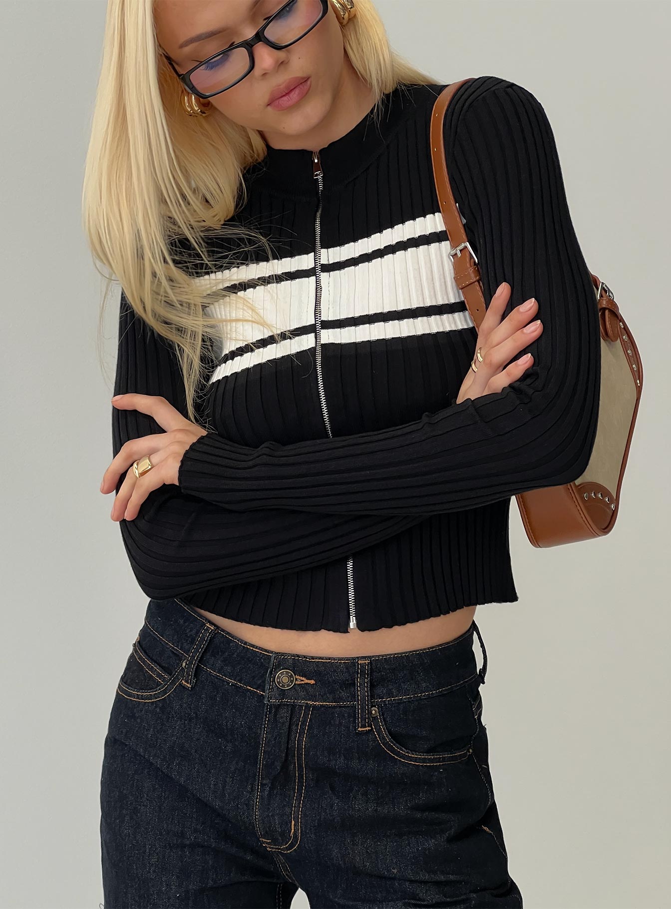 Decisive Zip Through Knit Sweater Black White - Image 8
