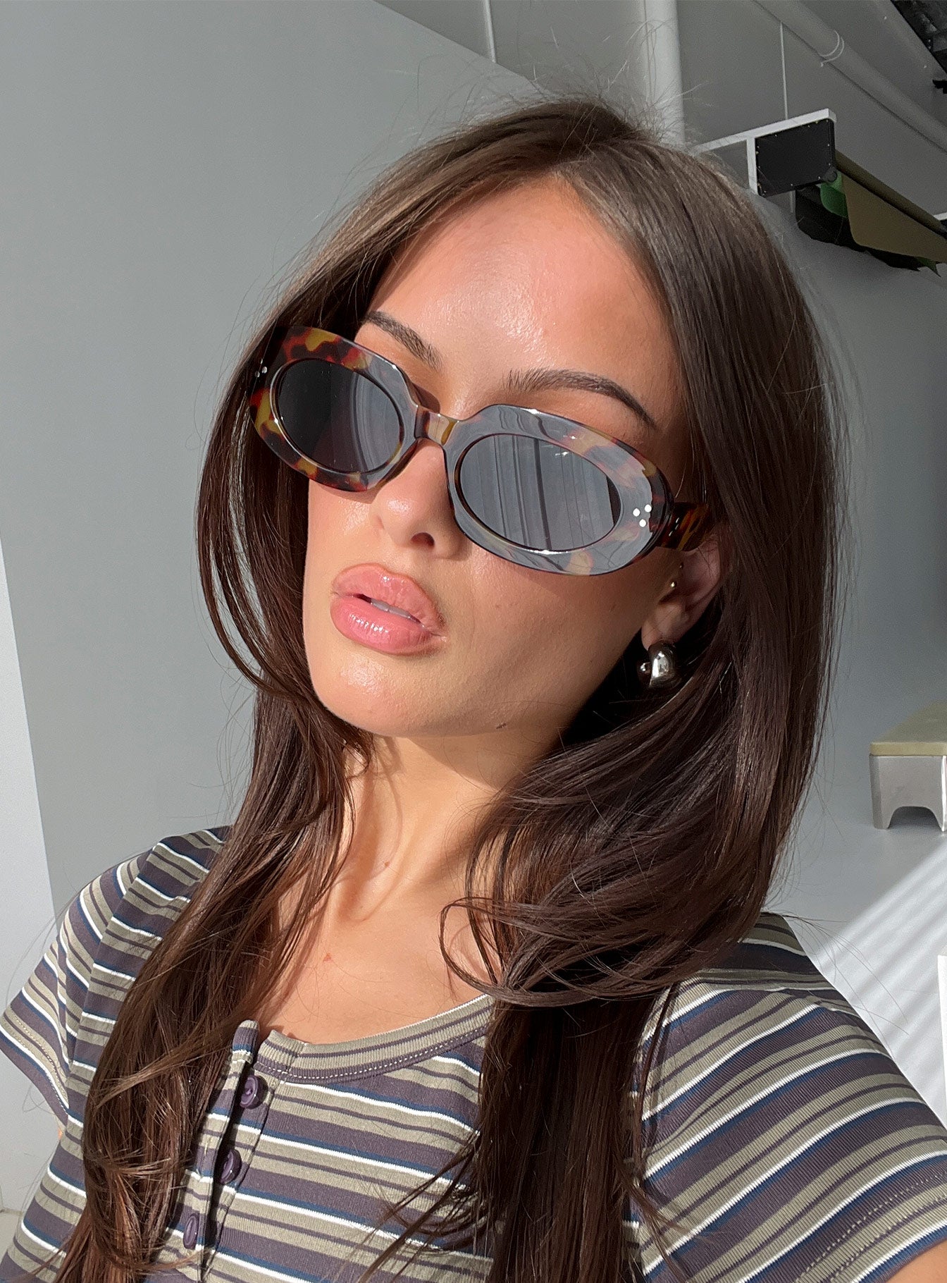 Best Shot Oval Sunglasses Tort  Black