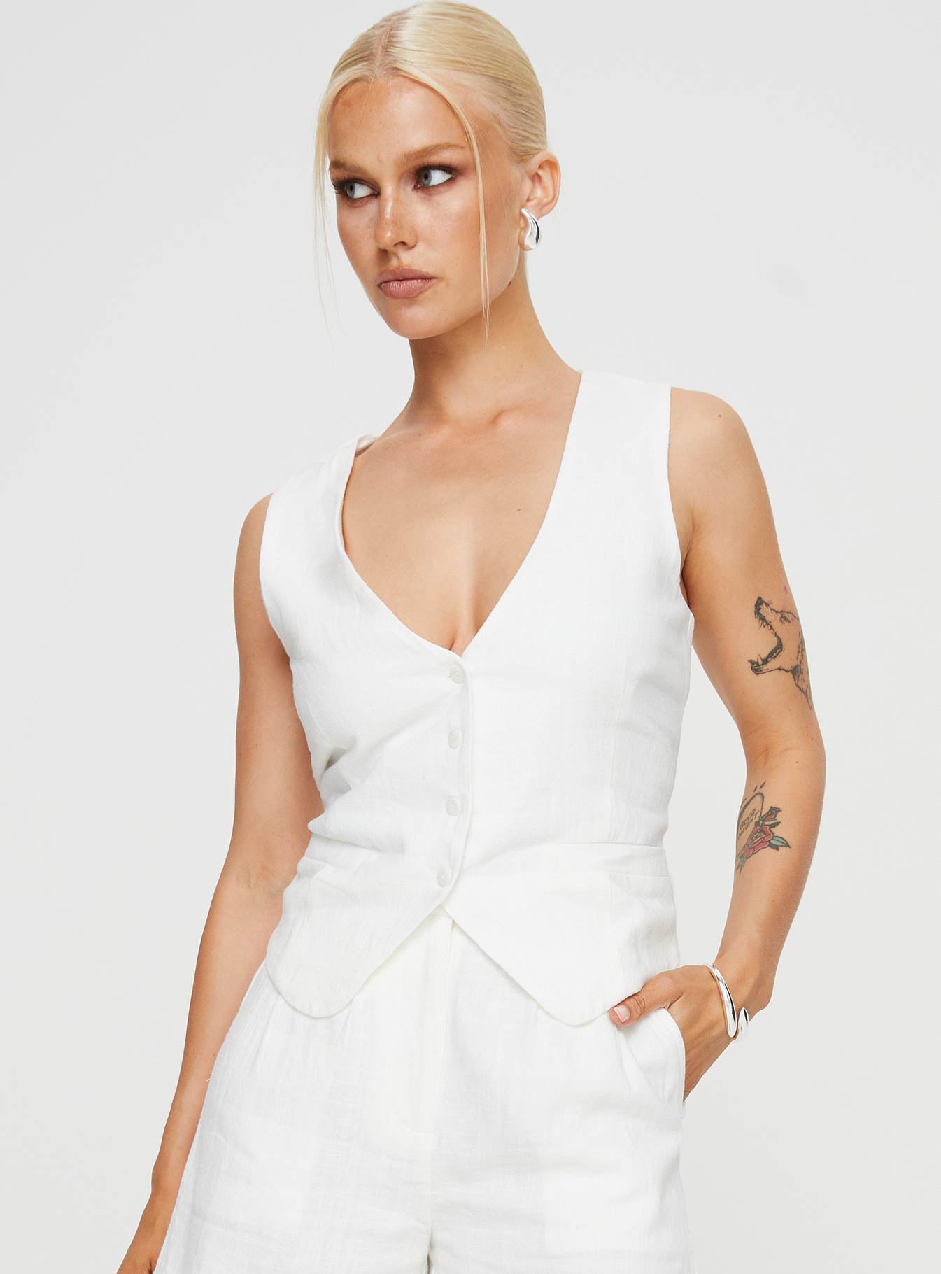 Ginger Linen Blend Vest White - Image 2