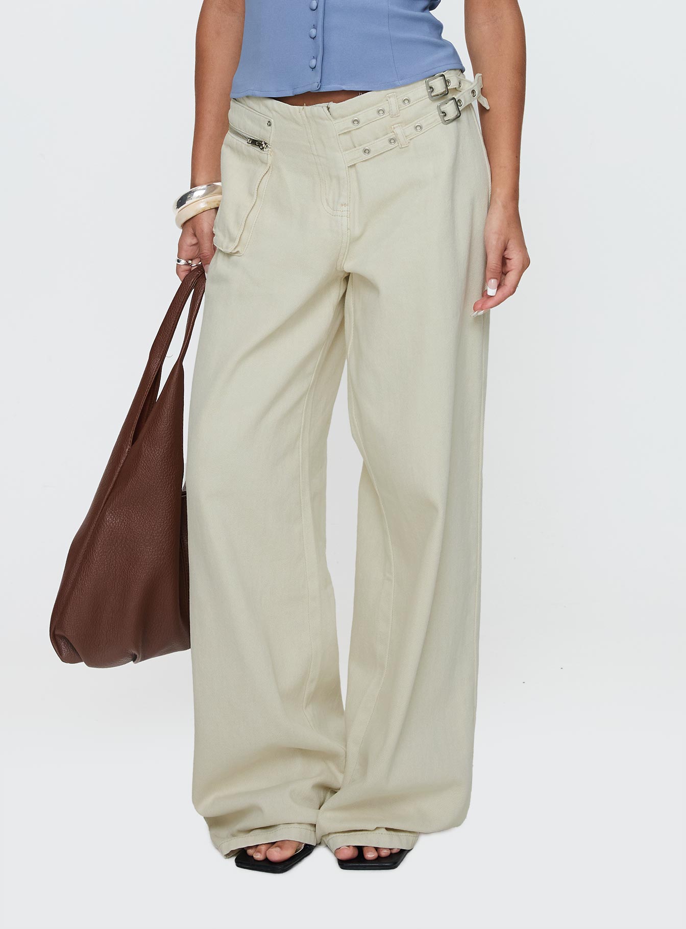 Paltrow Mid Rise Wide Leg Cargo Jeans Cream - Image 3