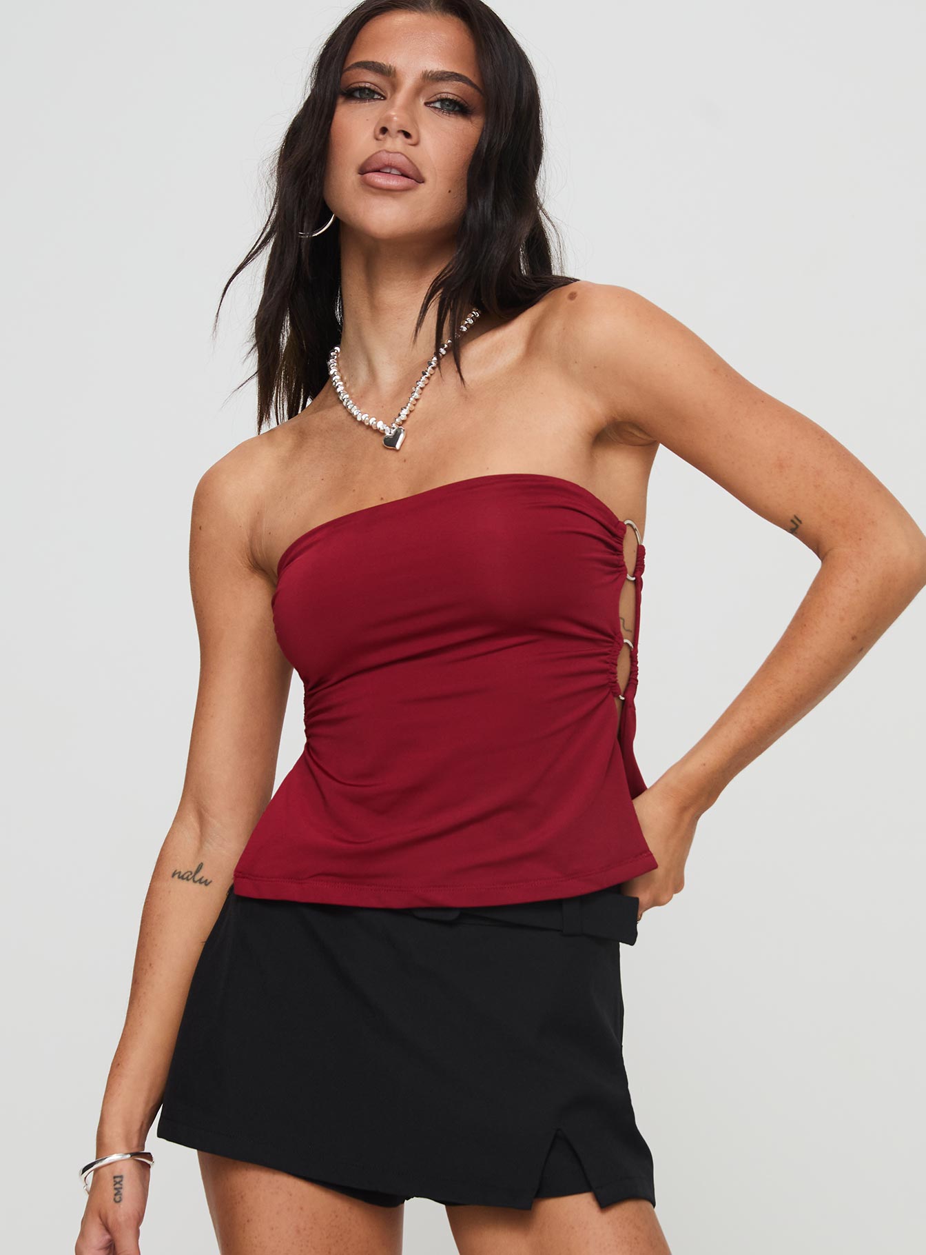 Round The World Strapless Top Burgundy - Image 2