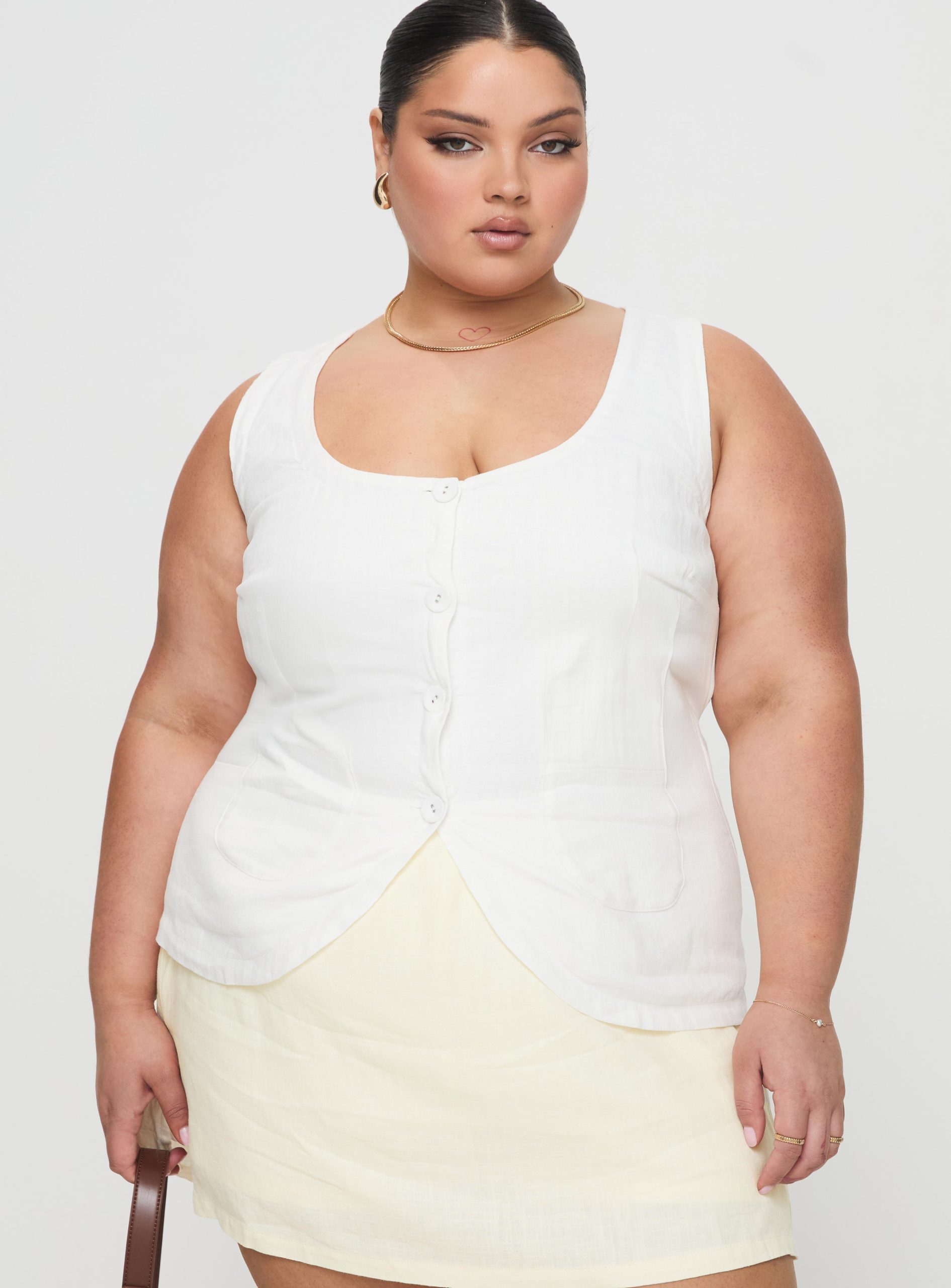 Spirito Vest Top White Curve - Image 2