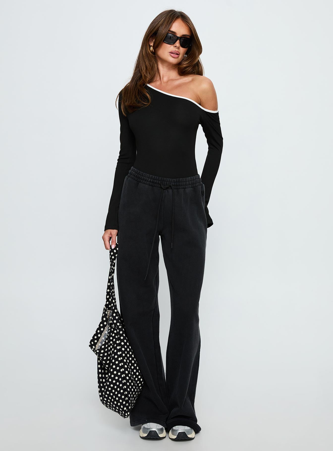 Andrielle One Shoulder Long Sleeve Bodysuit Black White - Image 2