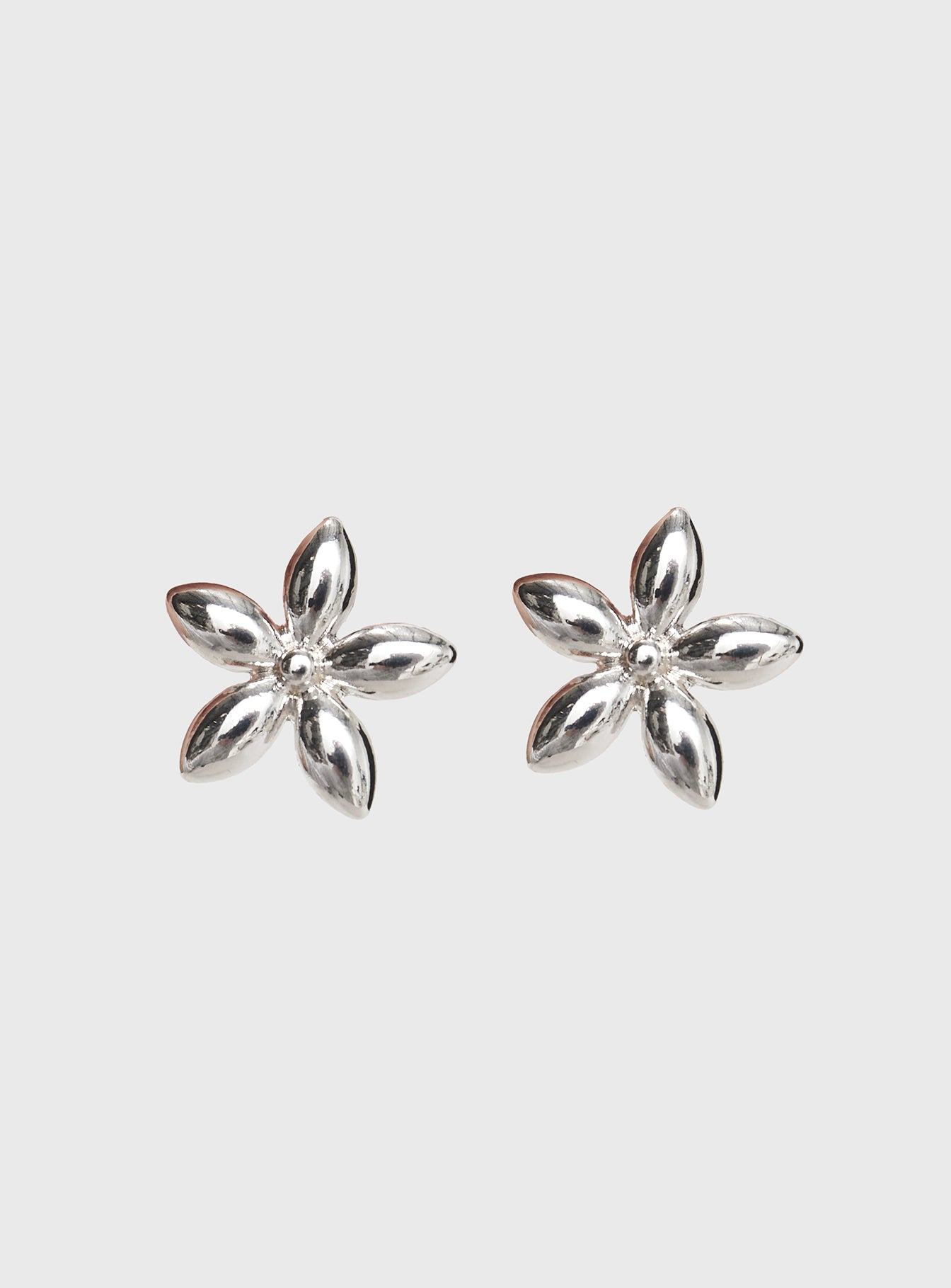 Torquil Earrings Silver - Image 2