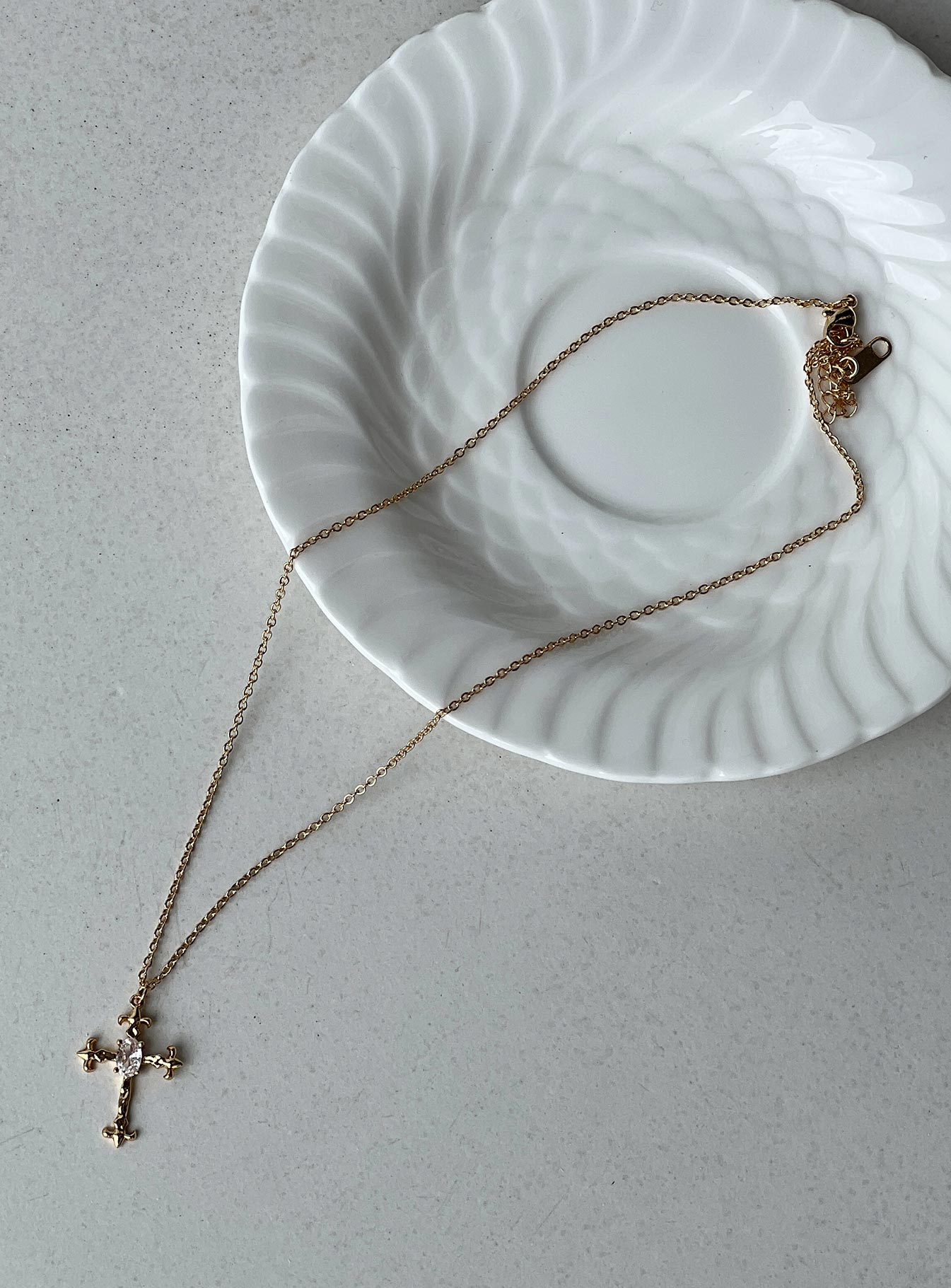Brassie Necklace Gold - Image 3