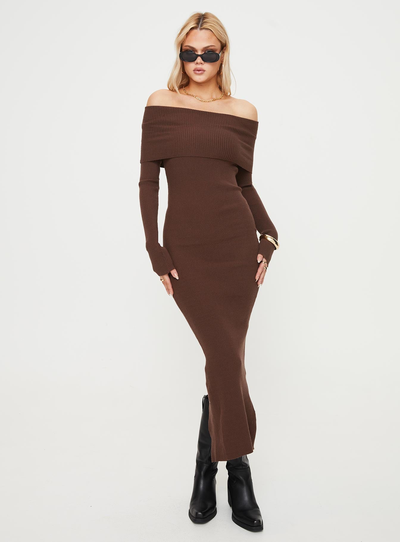 Phylis Off The Shoulder Maxi Dress Chocolate - Image 3