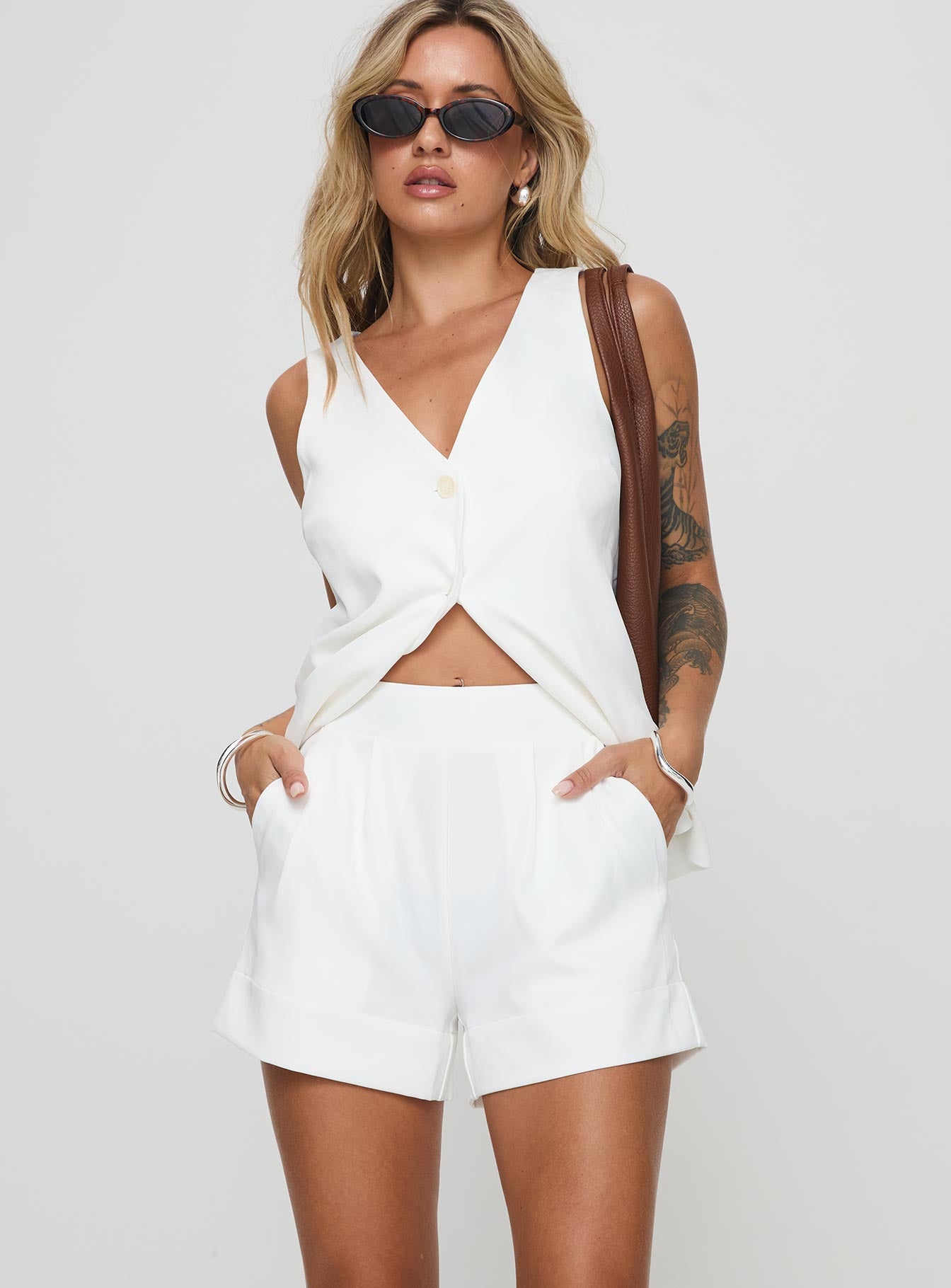 Lesky Set White - Image 3
