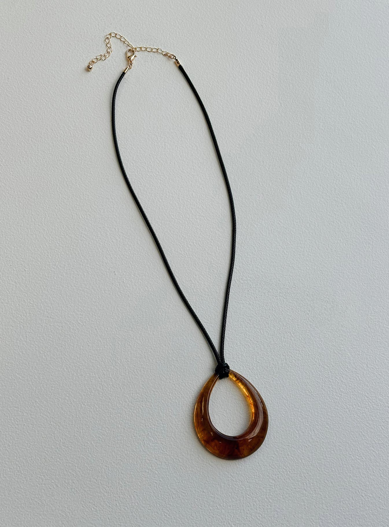 Shaylan Necklace Black - Image 3
