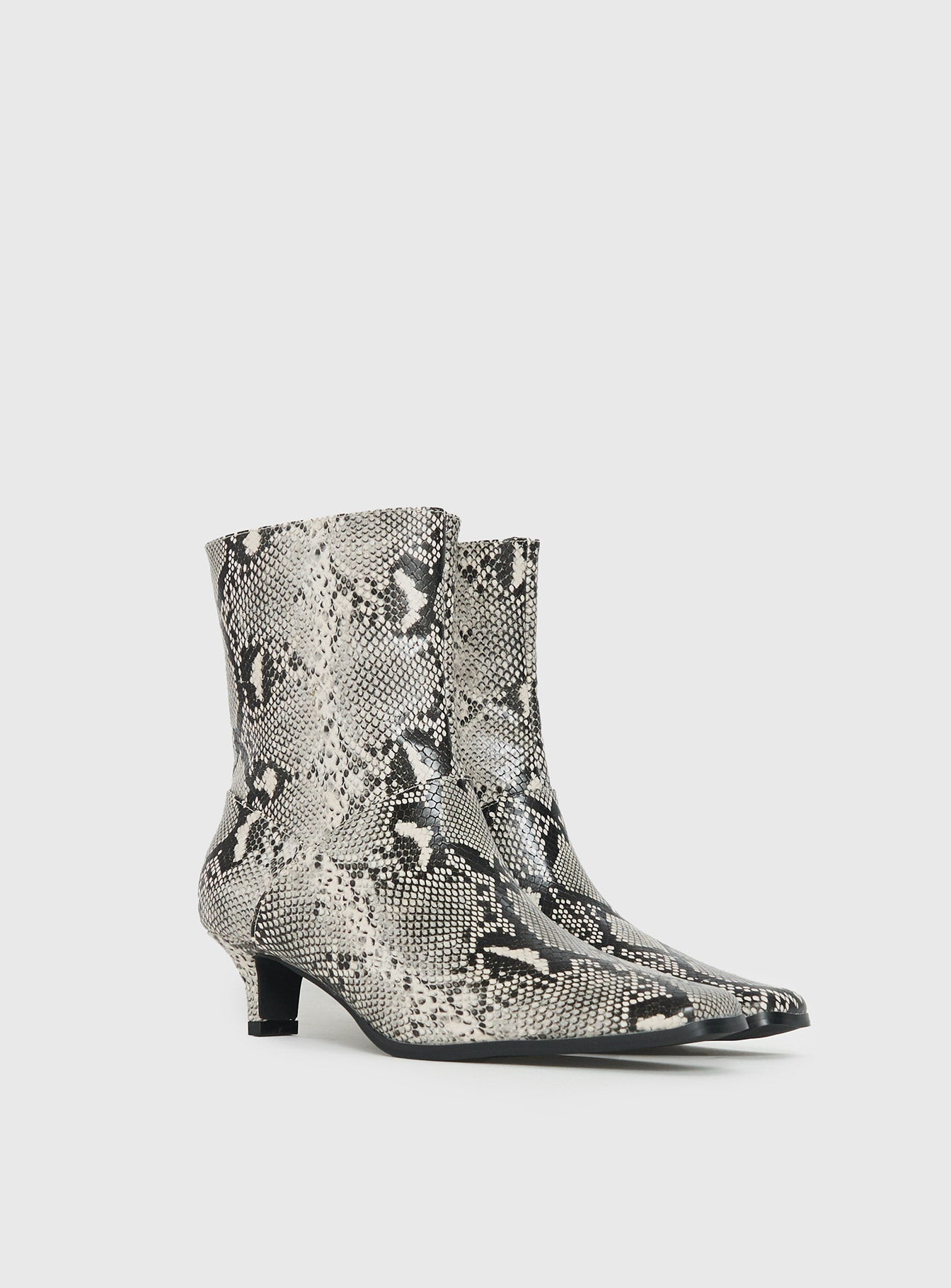 Therapy Shade Boots Black White Snake - Image 3