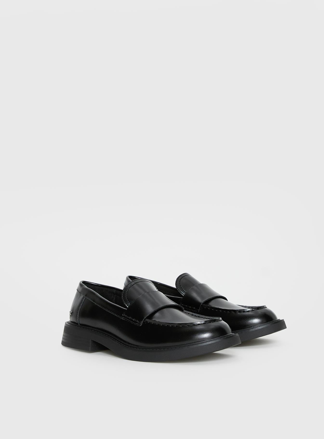 Windsor Smith Yearn Loafers Black - Image 3