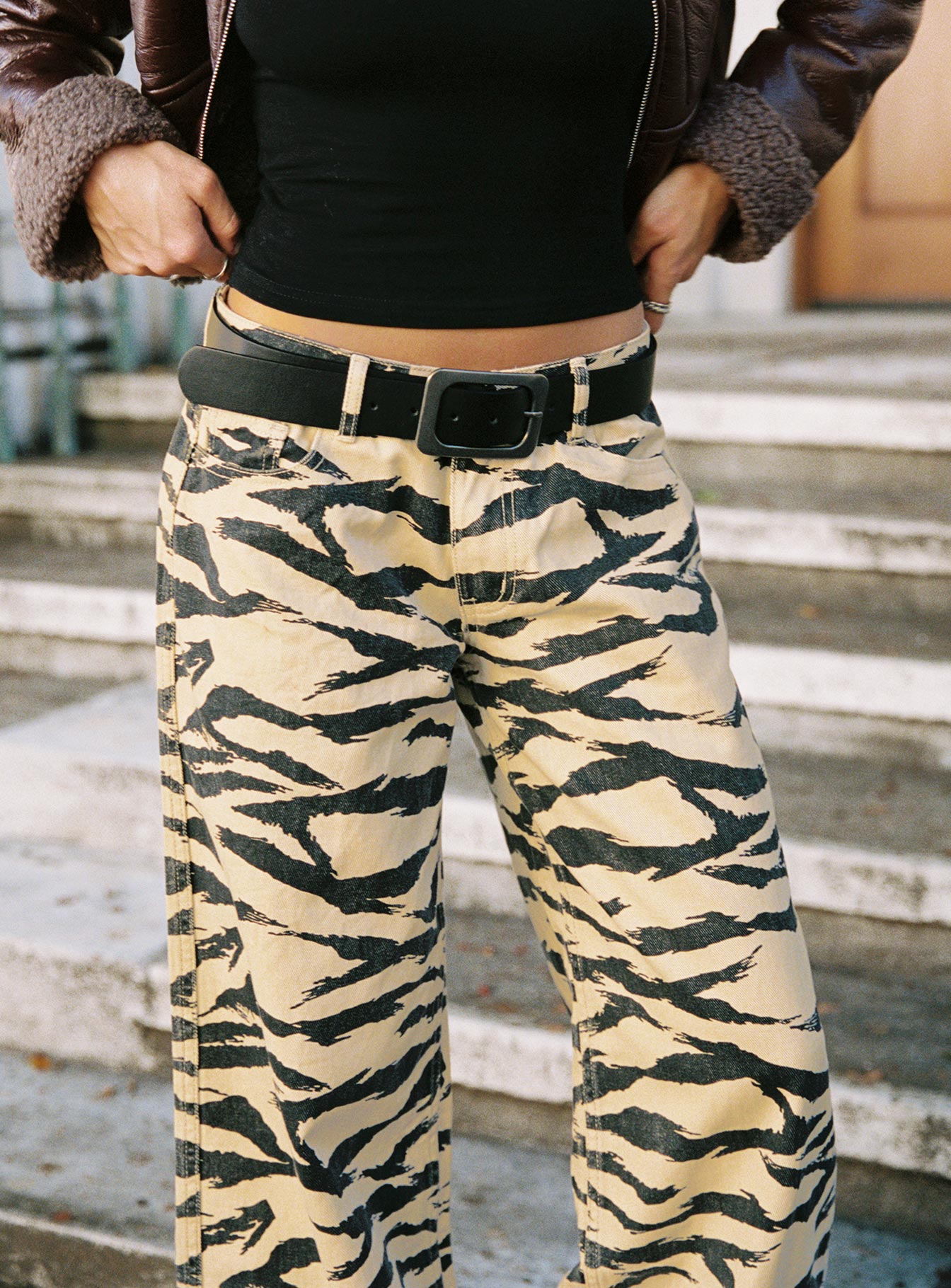 Ramos Low Rise Wide Leg Jeans Tiger - Image 3