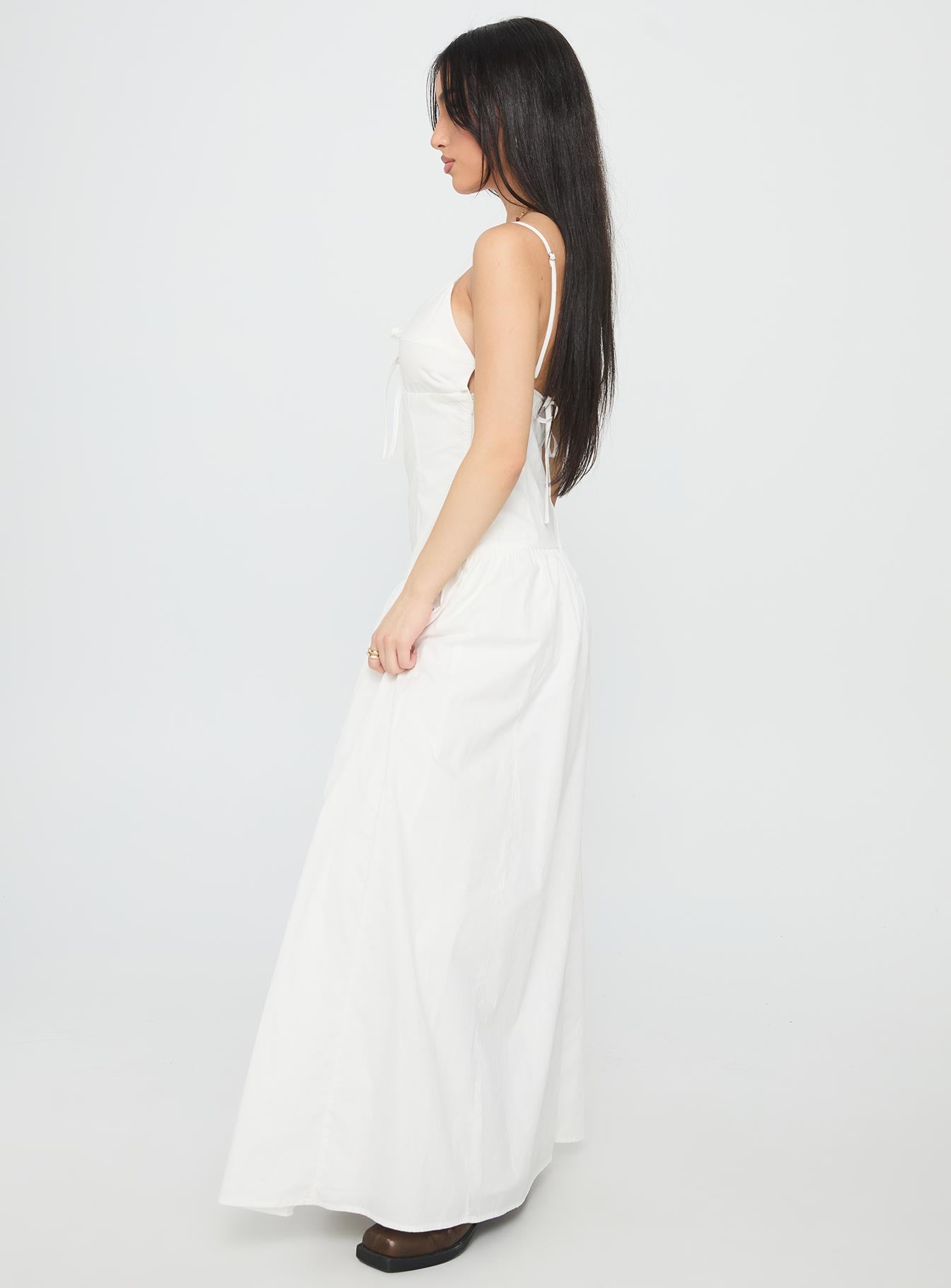 Lady Belle Drop Waist Pleat Maxi Dress White - Image 4