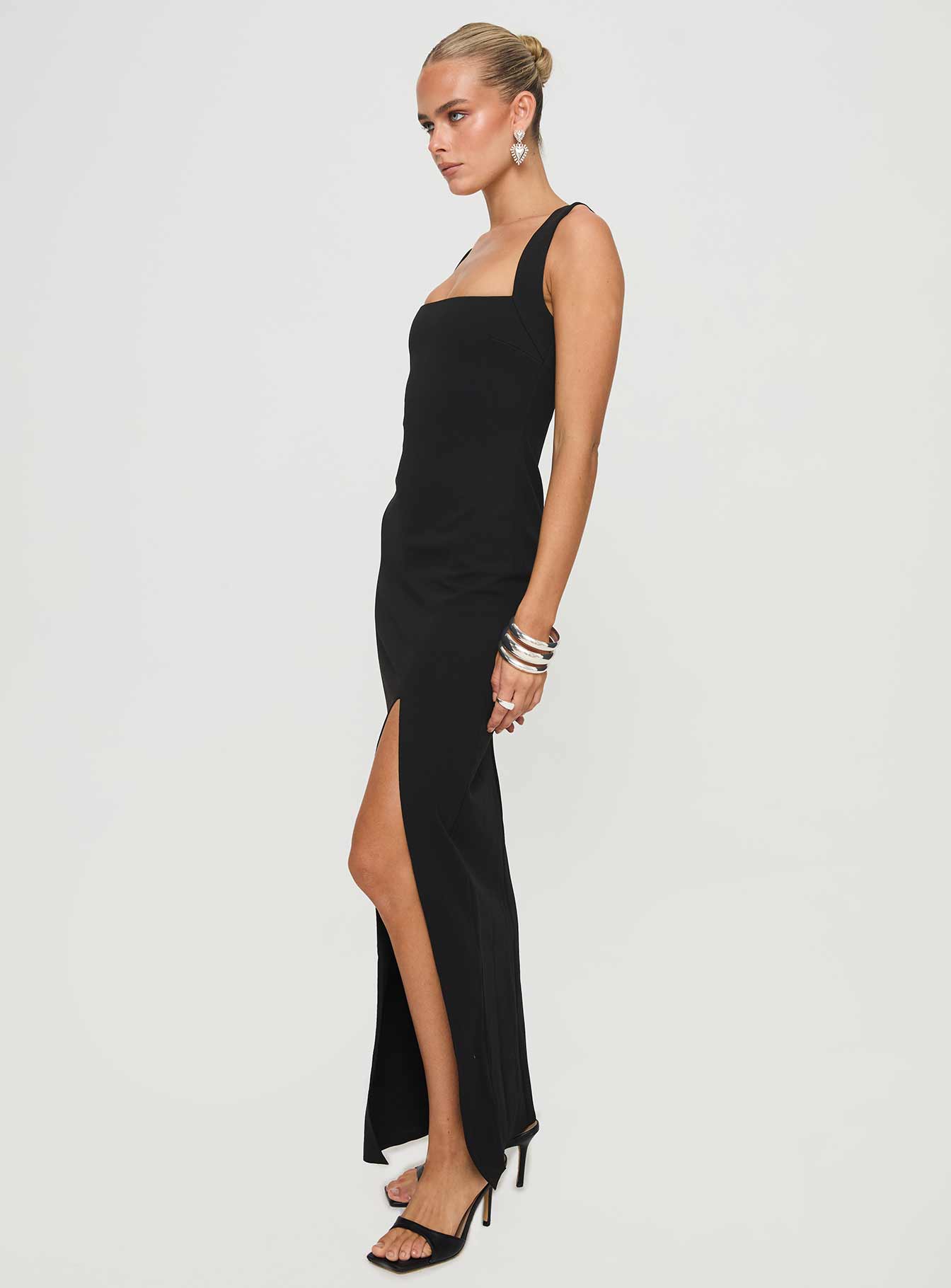 Bombshell Maxi Dress Black - Image 4
