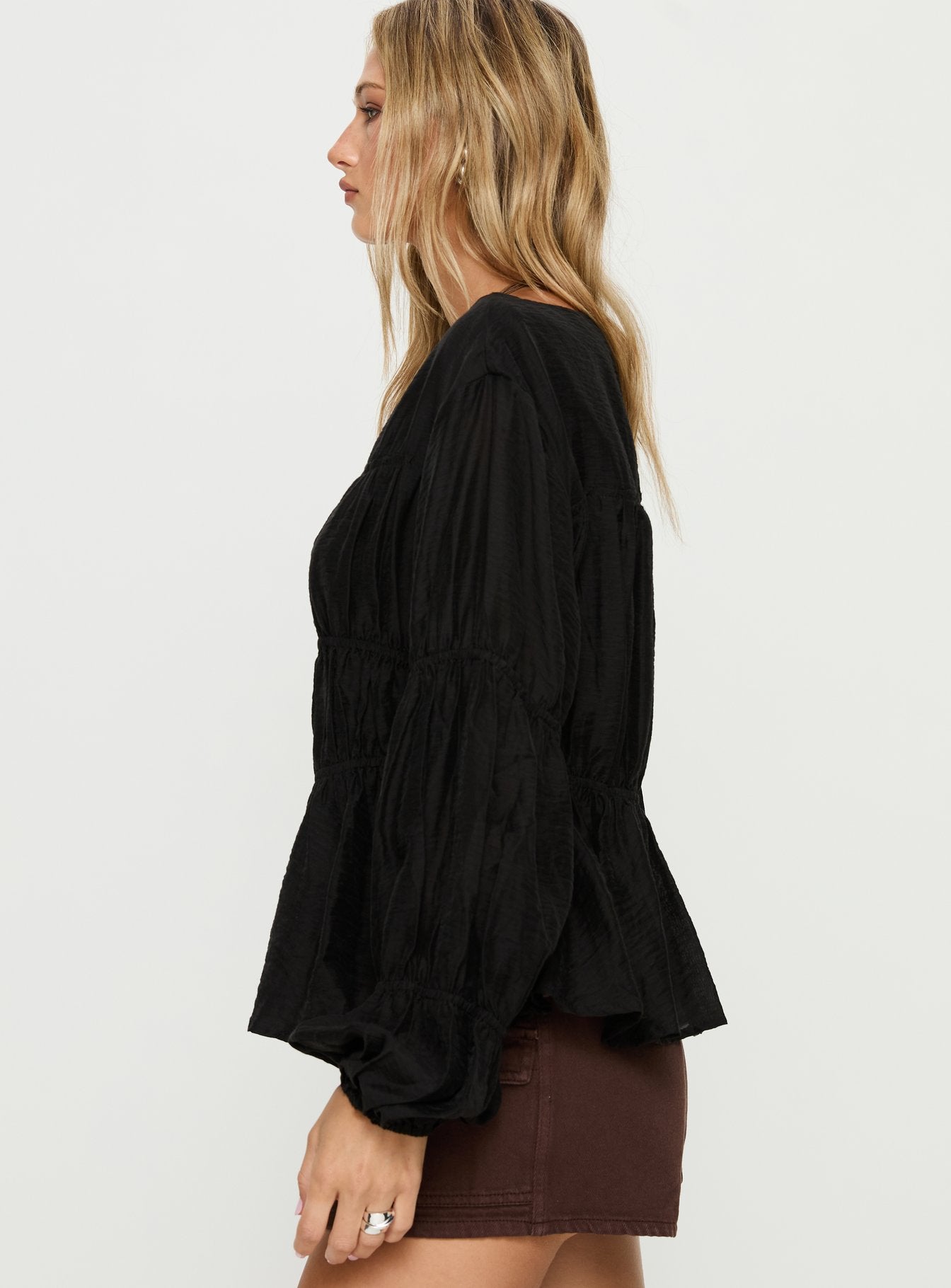 Xamira Ruched Long Sleeve Top Black - Image 3