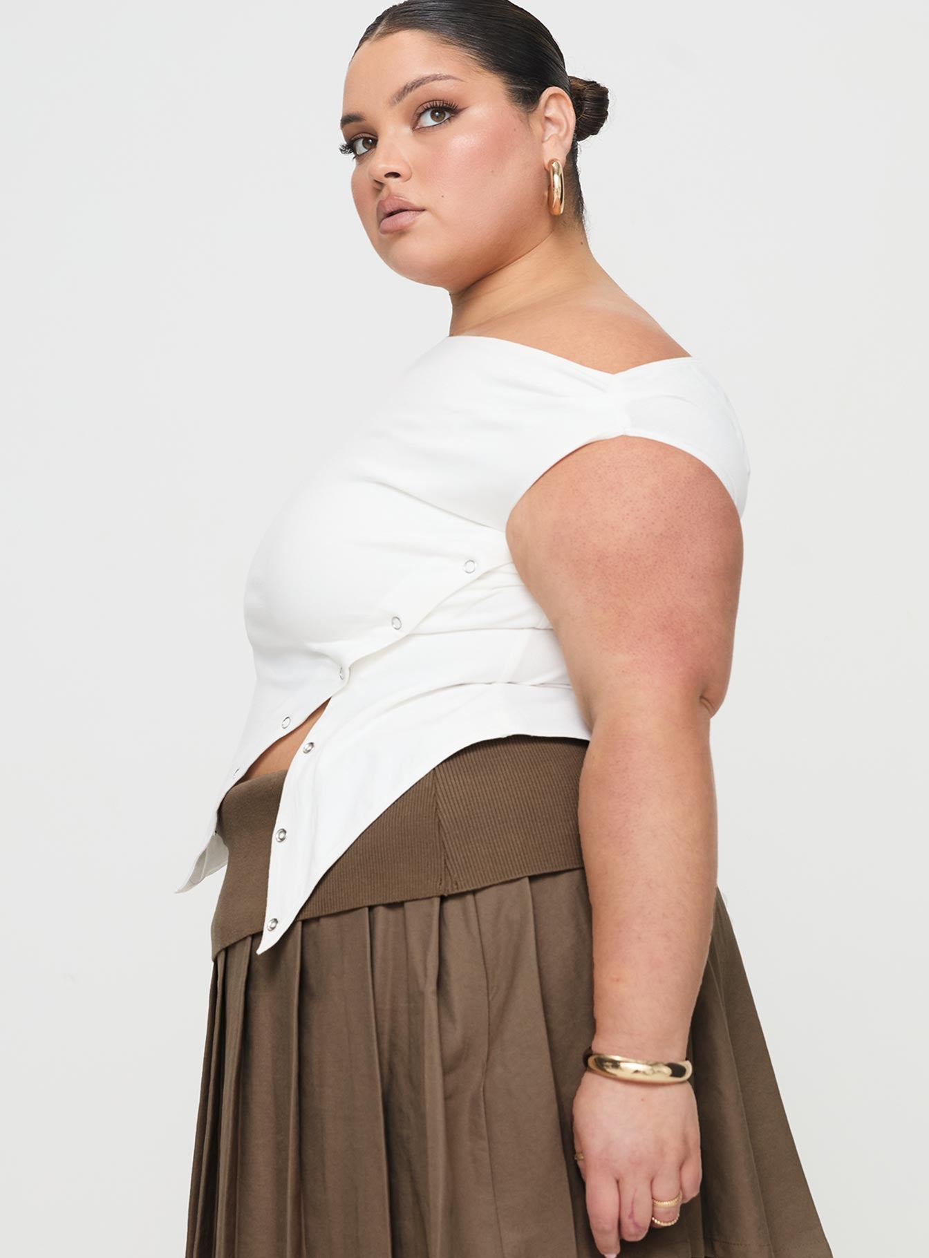Karre Off The Shoulder Top White Curve - Image 4