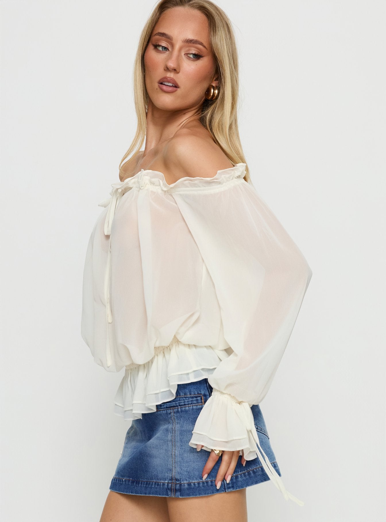 Madelina Frill Long Sleeve Top Cream - Image 4