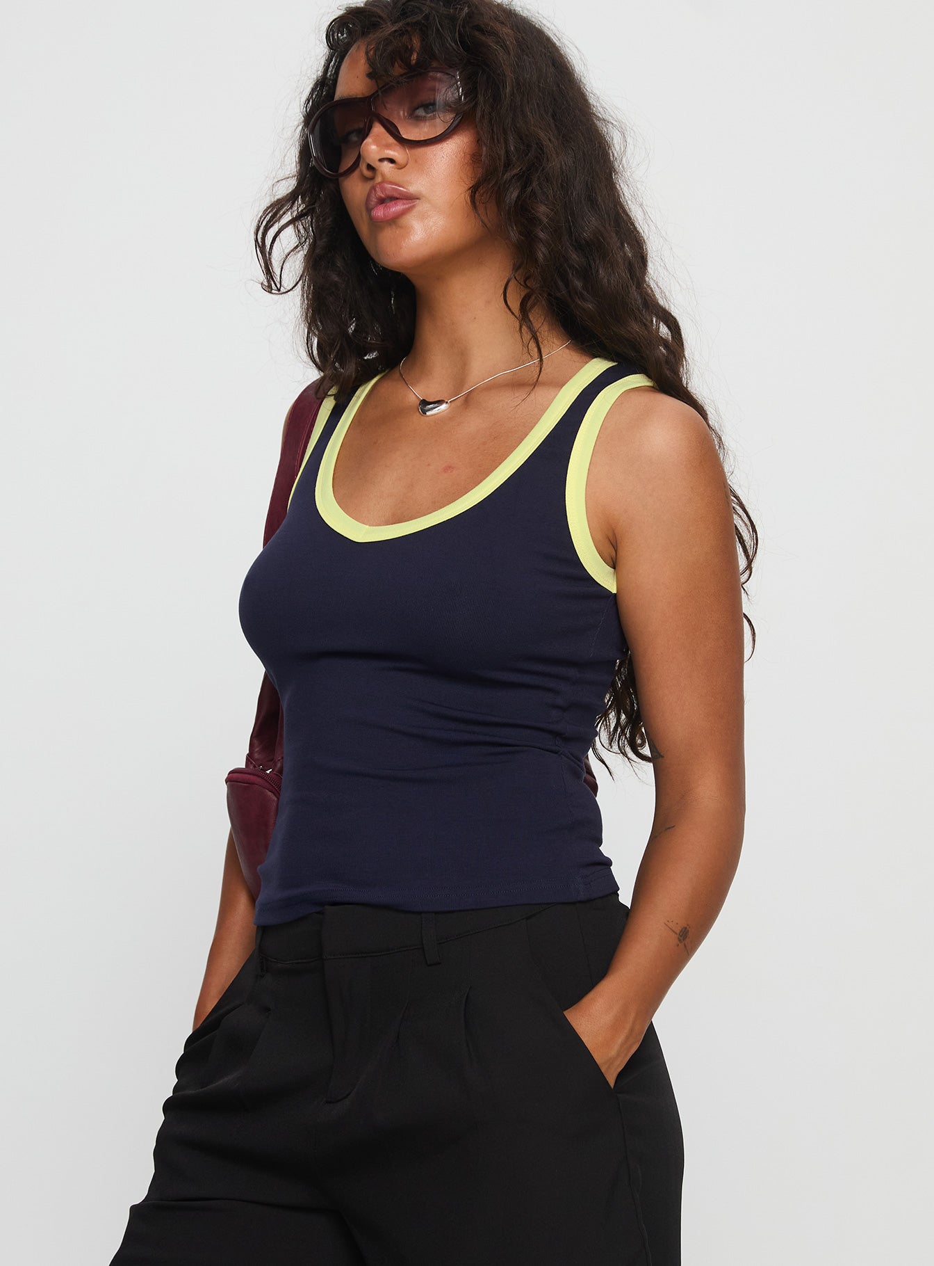 Elionne V Neck Contrast Top Navy Yellow - Image 4