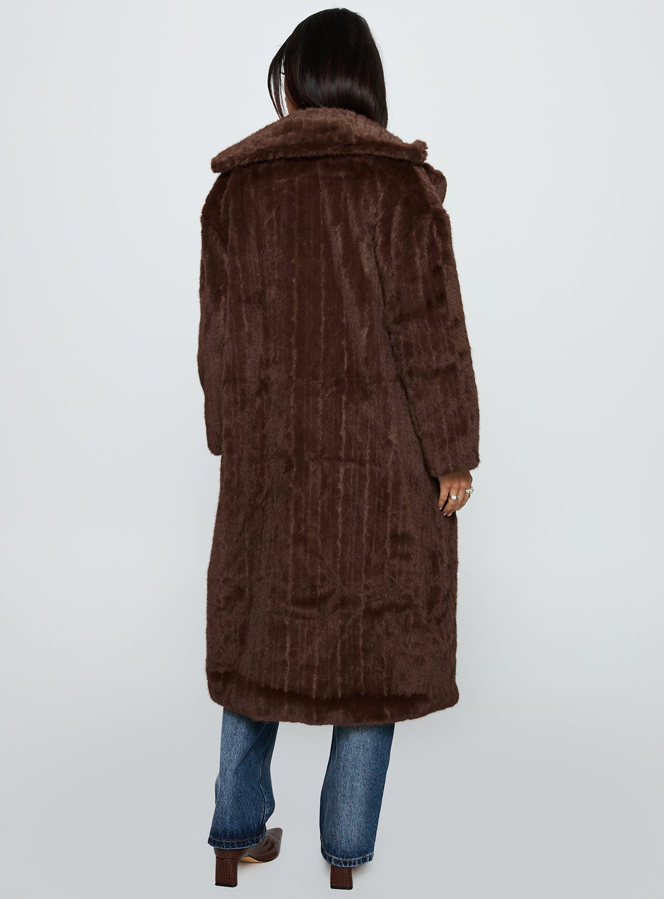 Moss Faux Fur Coat Chocolate - Image 5