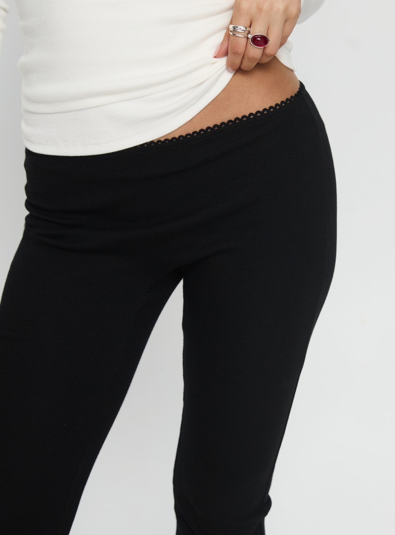 Baseline Rib Capri Pants Black - Image 6