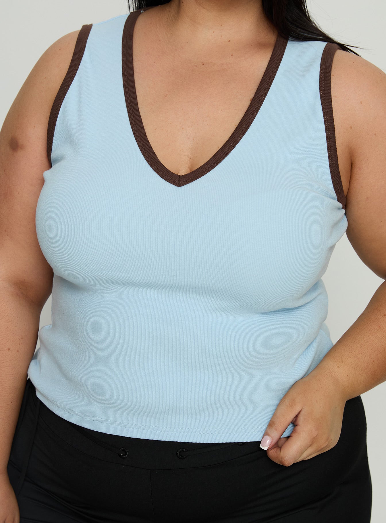 Baseline V Neck Rib Tank Top Blue Brown Curve - Image 6