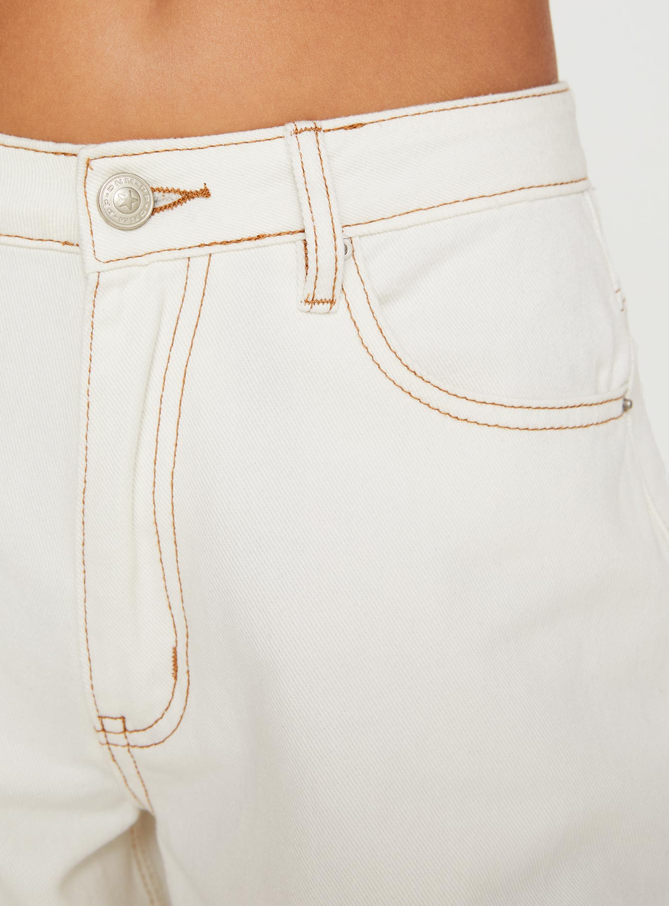 Naylor Wide Leg Jeans Cream Petite - Image 6