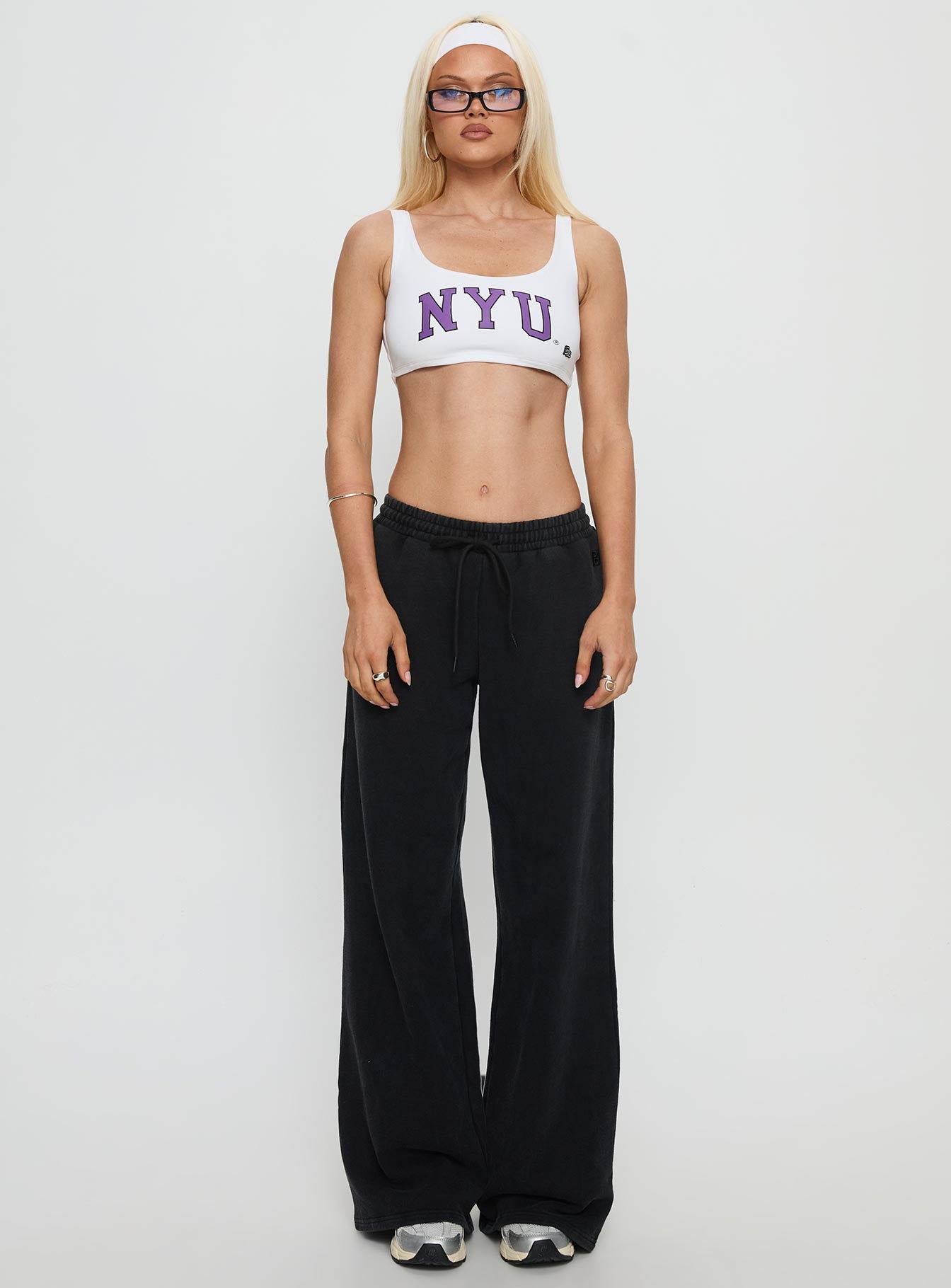 Nyu Scoopneck Tank Top White - Image 7