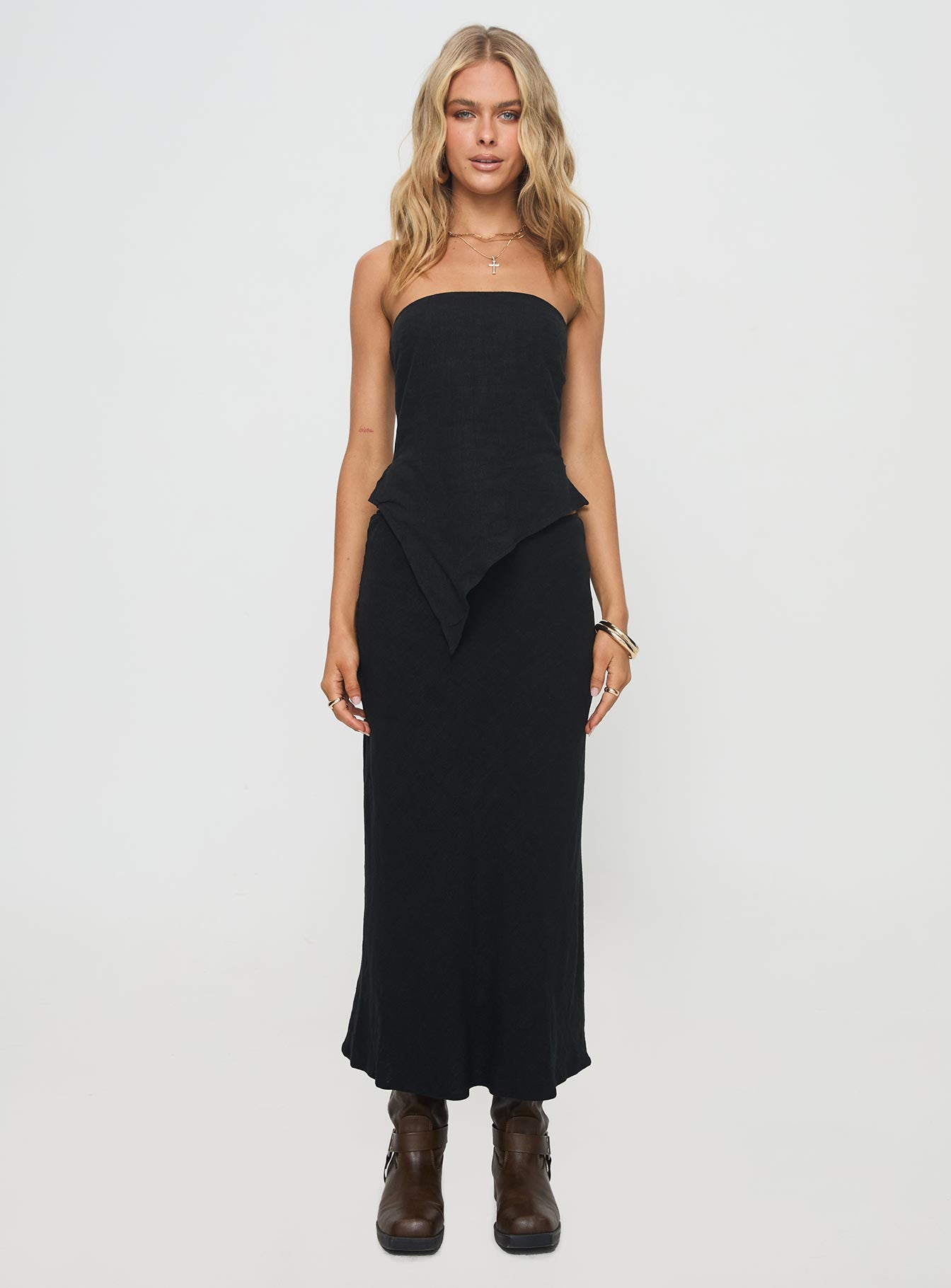 Birdie Asymmetric Linen Blend Top Black - Image 7