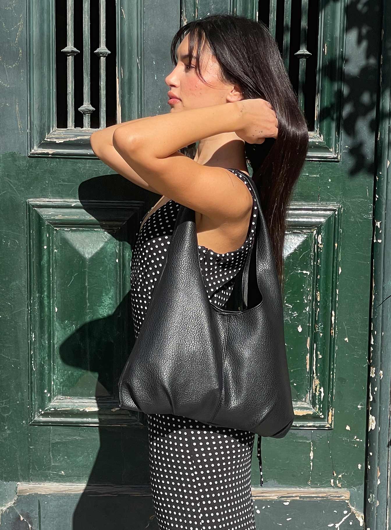 Zenia Shoulder Bag Black - Image 10